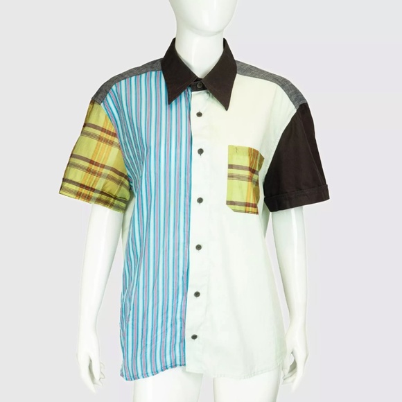 Versace men shirt large stylish with tiny flaw - Picture 4 of 8